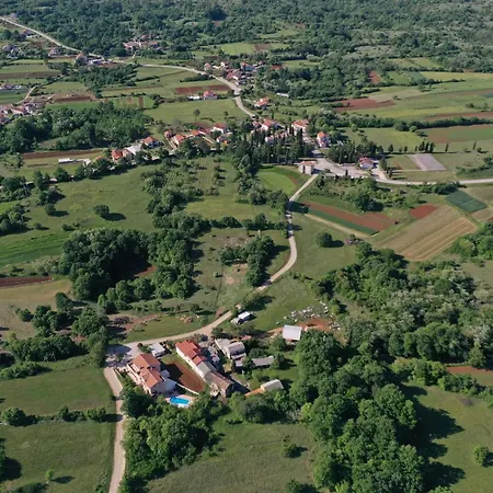 Spacious Villa Zminj